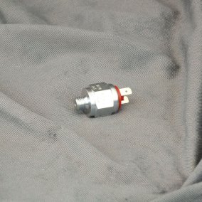 Czujnik ciśnienia układu pneumatycznego