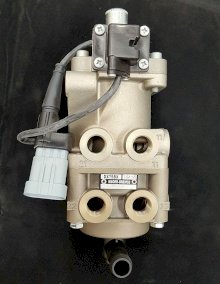 Główny zawór hamulcowy