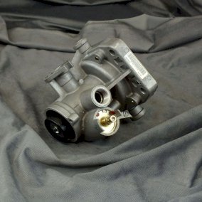 351 008 122 Zawór hamulcowy bez luzownika