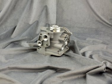 Zawór hamowania przyczepy