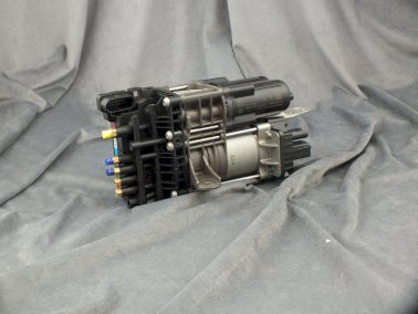 Kompresor zawieszenia pneumatycznego  Wabco 415 407 402 0