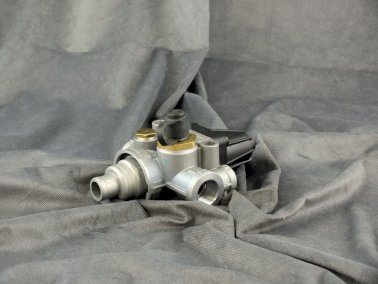 Regulator ciśnienia 975 303 473 0