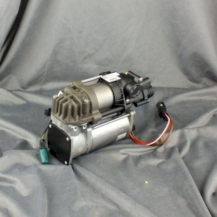 Sprężarka Wabco 415 403 309 R Audi A8 D3