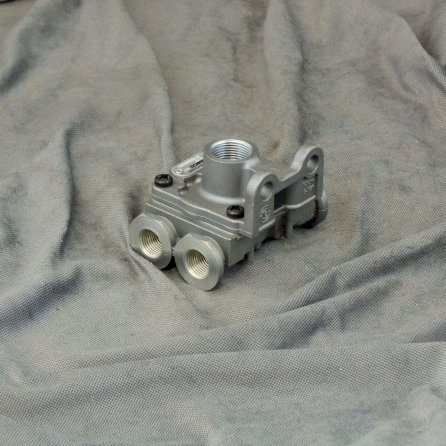 Zawór przyspieszający odhamowanie