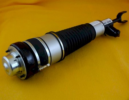 Amortyzator lewy przód Audi A6