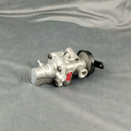 Zawór sterujący przyczepy