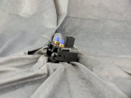 Zawór elektromagnetyczny 472 255 561 0