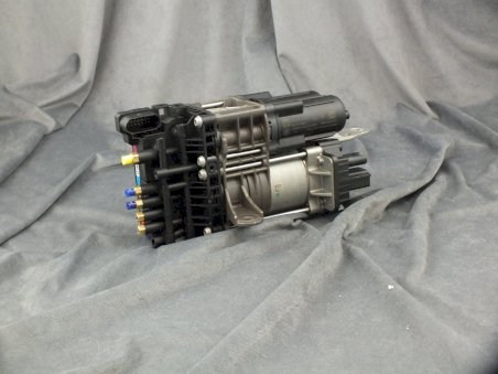 Kompresor zawieszenia pneumatycznego  Wabco 415 407 402 0
