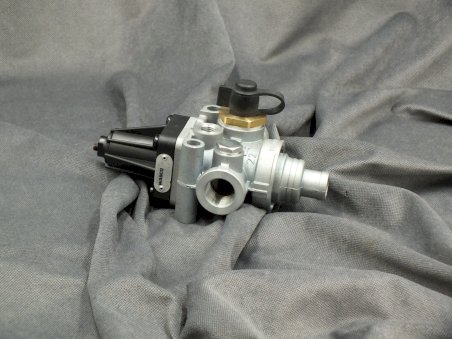 Regulator ciśnienia 975 303 474 0